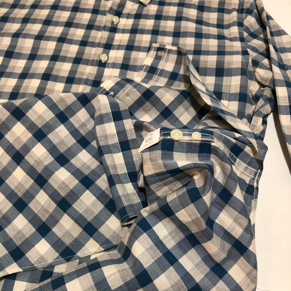 Long-Sleeve Button Down - Picture 5 of 8